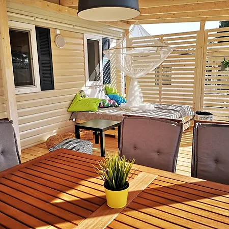 New West Coast Mobilhomes منتزه العطل بوريتش